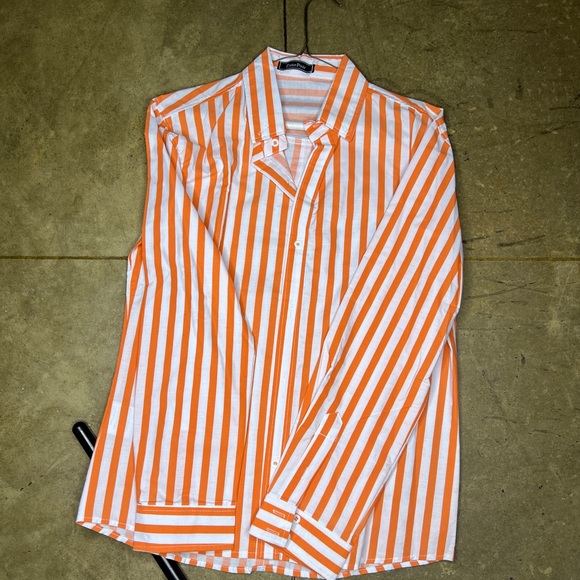 Zune Poar Orange and White dress shirt - Picture 2 of 8